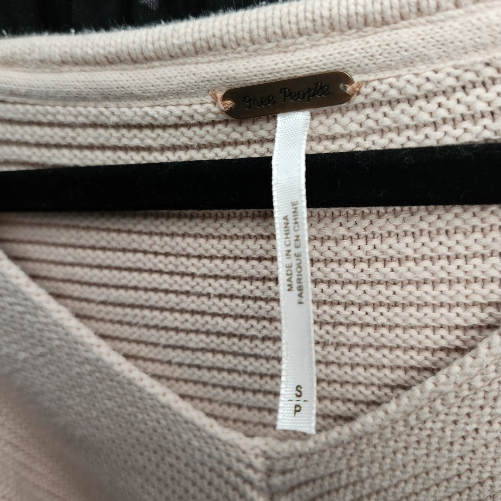 Free People La Brea Sweater V Neck Oversized Knit - Picture 6 of 10